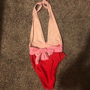 Forever 21 super cute swimsuit!